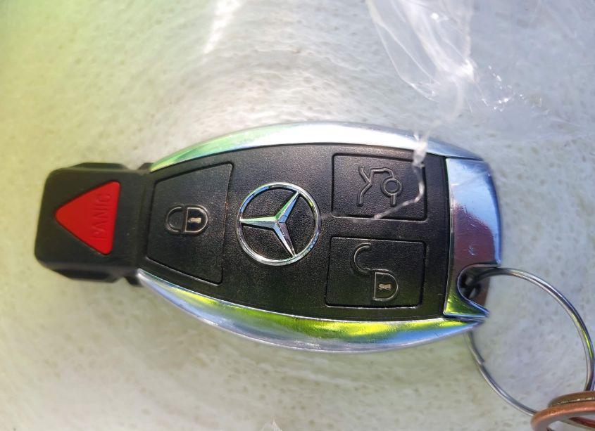 Photo 11 of 2016 Mercedes-benz C 300 4MATIC/LUXURY 4MATIC/SPORT 4MATIC (VIN 55SWF4KB0GU178788)