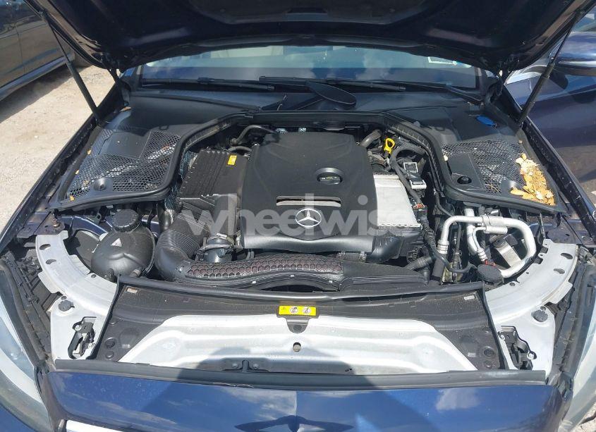 Photo 10 of 2017 Mercedes-benz C 300 4MATIC/LUXURY 4MATIC/SPORT 4MATIC (VIN 55SWF4KB0HU212438)