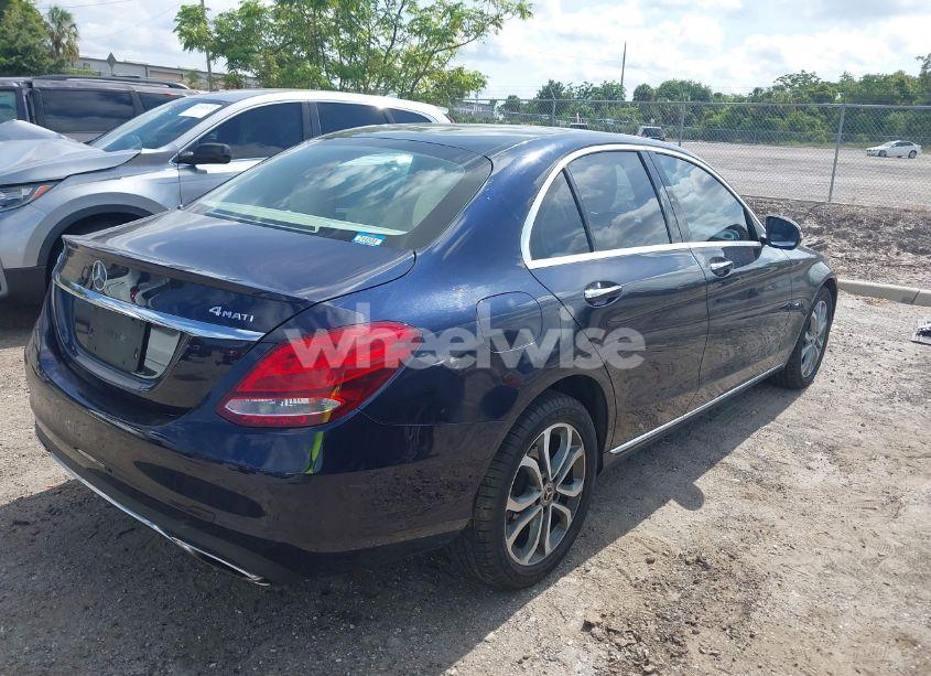 Photo 4 of 2017 Mercedes-benz C 300 4MATIC/LUXURY 4MATIC/SPORT 4MATIC (VIN 55SWF4KB0HU212438)