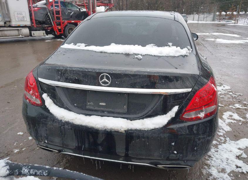 Photo 16 of 2017 Mercedes-benz C 300 4MATIC/LUXURY 4MATIC/SPORT 4MATIC (VIN 55SWF4KB0HU233371)