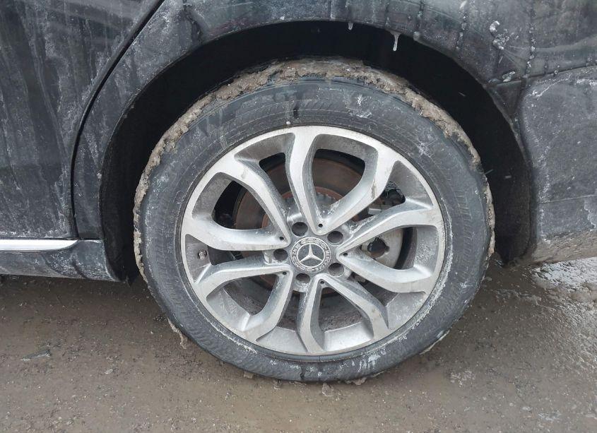 Photo 21 of 2017 Mercedes-benz C 300 4MATIC/LUXURY 4MATIC/SPORT 4MATIC (VIN 55SWF4KB0HU233371)