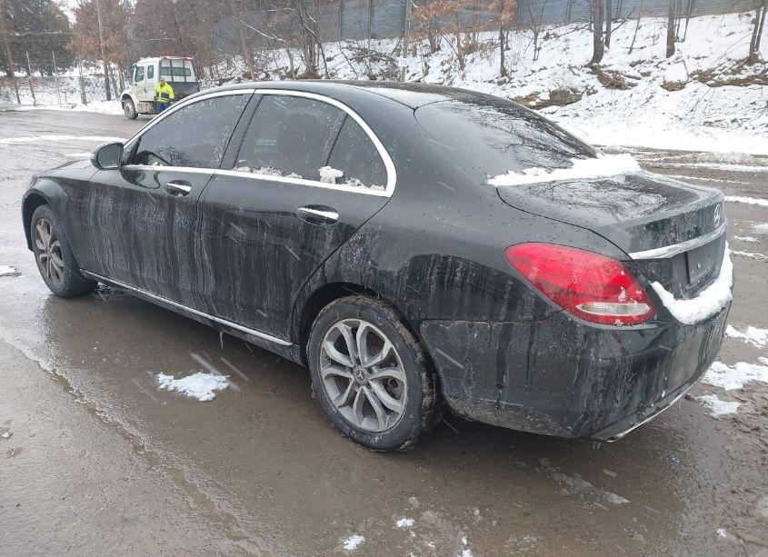 Photo 3 of 2017 Mercedes-benz C 300 4MATIC/LUXURY 4MATIC/SPORT 4MATIC (VIN 55SWF4KB0HU233371)