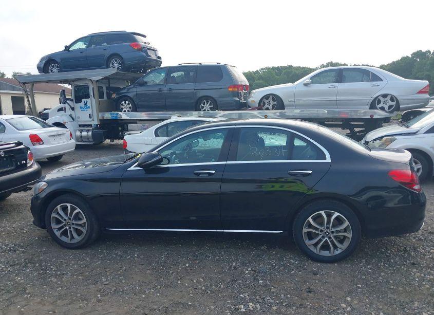 Photo 13 of 2018 Mercedes-benz C 300 4MATIC (VIN 55SWF4KB0JU242528)