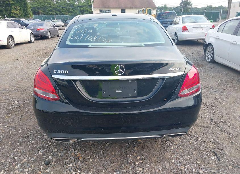 Photo 15 of 2018 Mercedes-benz C 300 4MATIC (VIN 55SWF4KB0JU242528)