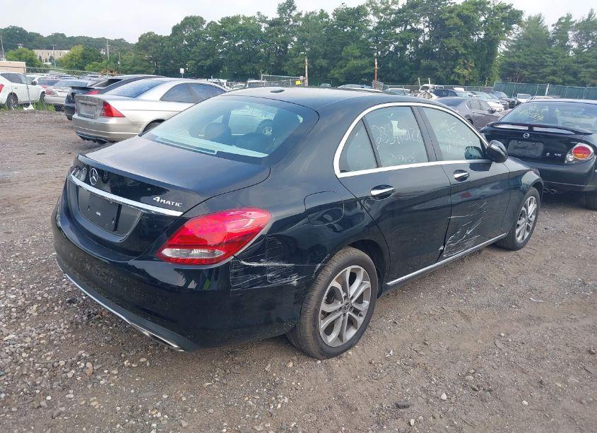 Photo 4 of 2018 Mercedes-benz C 300 4MATIC (VIN 55SWF4KB0JU242528)