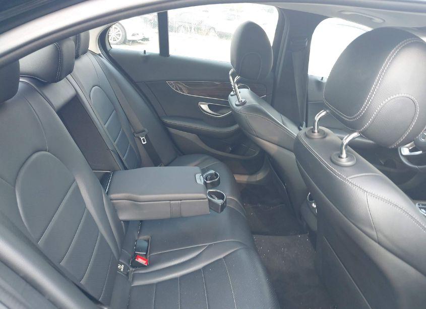 Photo 8 of 2018 Mercedes-benz C 300 4MATIC (VIN 55SWF4KB0JU242528)