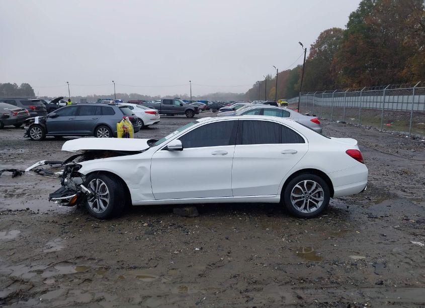 Photo 15 of 2018 Mercedes-benz C 300 4MATIC (VIN 55SWF4KB0JU251276)