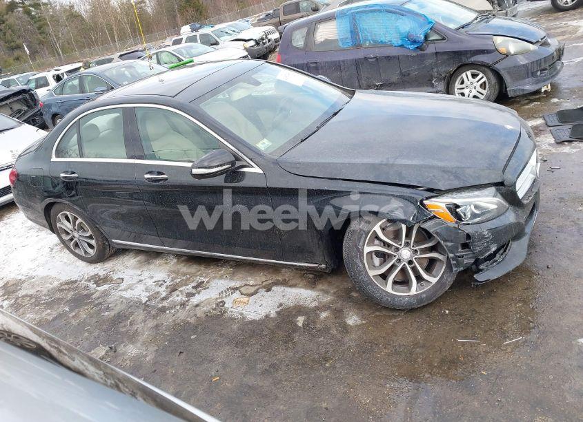 Photo 13 of 2015 Mercedes-benz C 300 4MATIC/LUXURY 4MATIC/SPORT 4MATIC (VIN 55SWF4KB1FU001746)