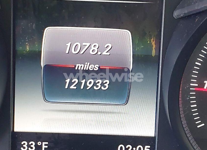 Photo 15 of 2015 Mercedes-benz C 300 4MATIC/LUXURY 4MATIC/SPORT 4MATIC (VIN 55SWF4KB1FU001746)