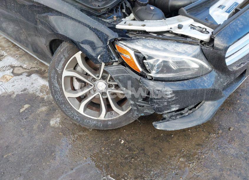 Photo 6 of 2015 Mercedes-benz C 300 4MATIC/LUXURY 4MATIC/SPORT 4MATIC (VIN 55SWF4KB1FU001746)