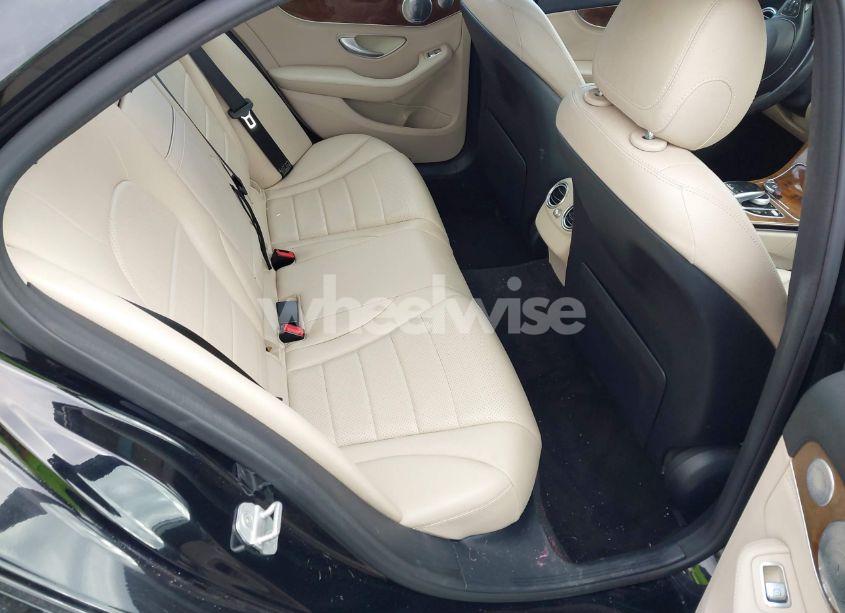 Photo 8 of 2015 Mercedes-benz C 300 4MATIC/LUXURY 4MATIC/SPORT 4MATIC (VIN 55SWF4KB1FU001746)