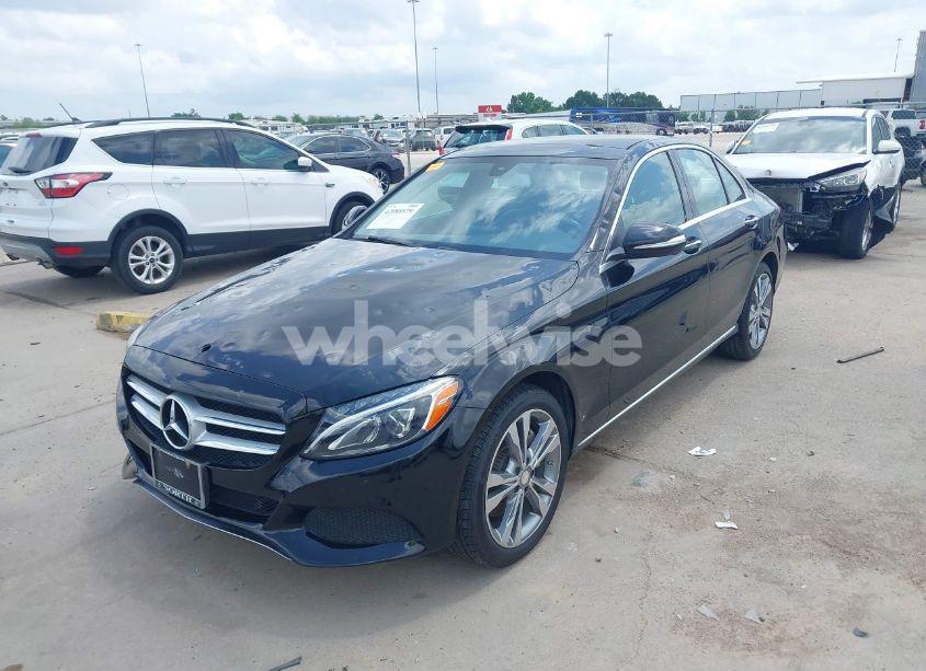Photo 2 of 2015 Mercedes-benz C 300 4MATIC/LUXURY 4MATIC/SPORT 4MATIC (VIN 55SWF4KB1FU008356)