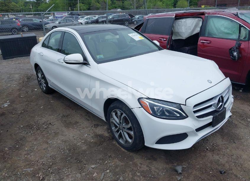 2015 Mercedes-benz C 300 4MATIC/LUXURY 4MATIC/SPORT 4MATIC (VIN 55SWF4KB1FU025139) main photo