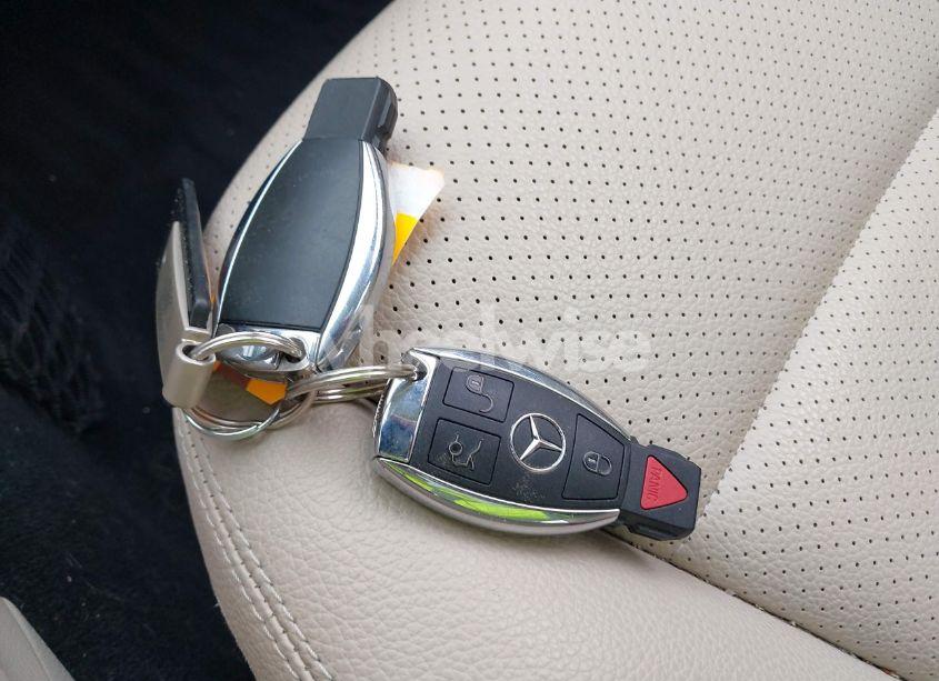 Photo 11 of 2015 Mercedes-benz C 300 4MATIC/LUXURY 4MATIC/SPORT 4MATIC (VIN 55SWF4KB1FU025139)