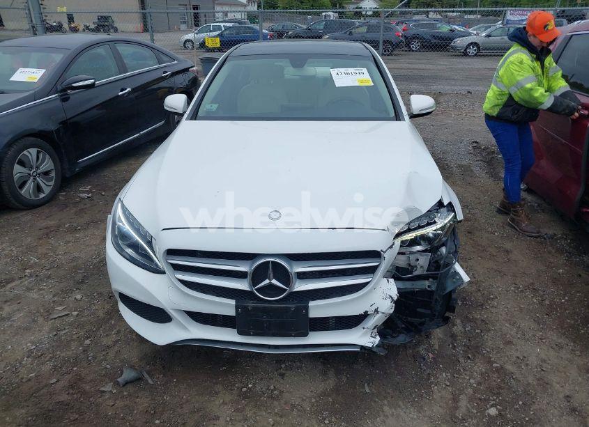 Photo 12 of 2015 Mercedes-benz C 300 4MATIC/LUXURY 4MATIC/SPORT 4MATIC (VIN 55SWF4KB1FU025139)