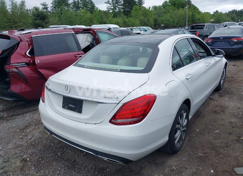Photo 4 of 2015 Mercedes-benz C 300 4MATIC/LUXURY 4MATIC/SPORT 4MATIC (VIN 55SWF4KB1FU025139)