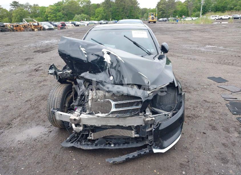 Photo 11 of 2015 Mercedes-benz C 300 4MATIC/LUXURY 4MATIC/SPORT 4MATIC (VIN 55SWF4KB1FU032043)