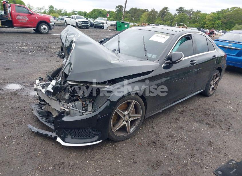 Photo 2 of 2015 Mercedes-benz C 300 4MATIC/LUXURY 4MATIC/SPORT 4MATIC (VIN 55SWF4KB1FU032043)