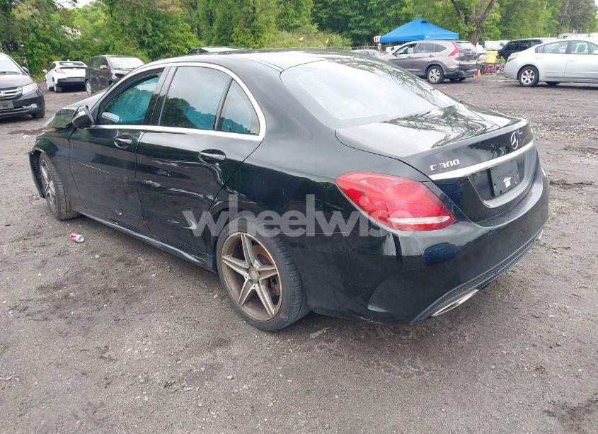 Photo 3 of 2015 Mercedes-benz C 300 4MATIC/LUXURY 4MATIC/SPORT 4MATIC (VIN 55SWF4KB1FU032043)