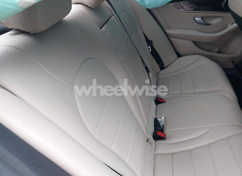 Photo 8 of 2015 Mercedes-benz C 300 4MATIC/LUXURY 4MATIC/SPORT 4MATIC (VIN 55SWF4KB1FU032043)