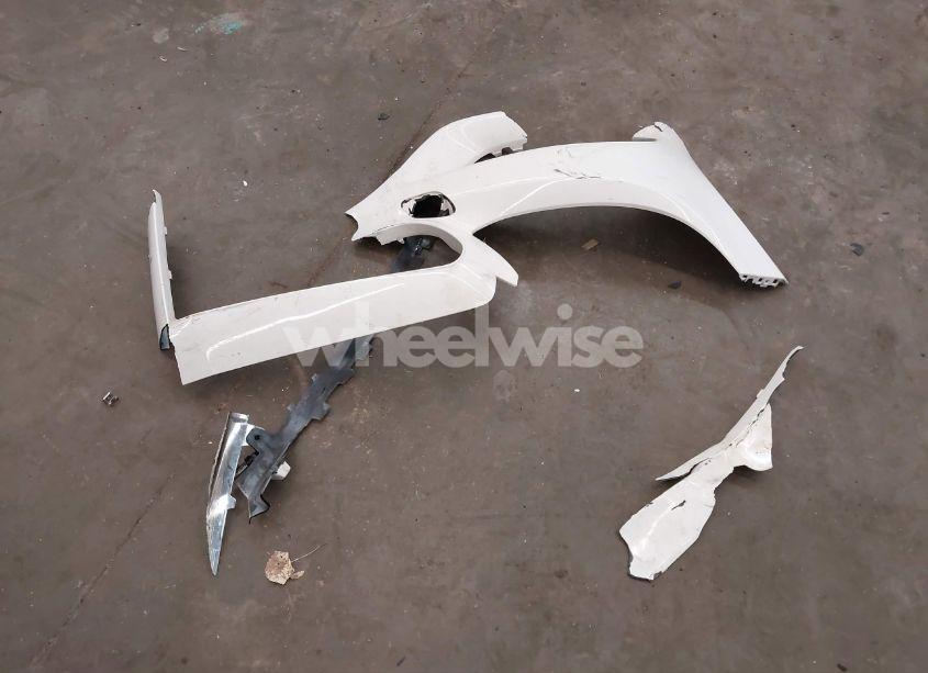 Photo 12 of 2015 Mercedes-benz C 300 4MATIC/LUXURY 4MATIC/SPORT 4MATIC (VIN 55SWF4KB1FU032835)