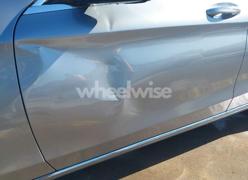 Photo 18 of 2015 Mercedes-benz C 300 4MATIC/LUXURY 4MATIC/SPORT 4MATIC (VIN 55SWF4KB1FU047688)