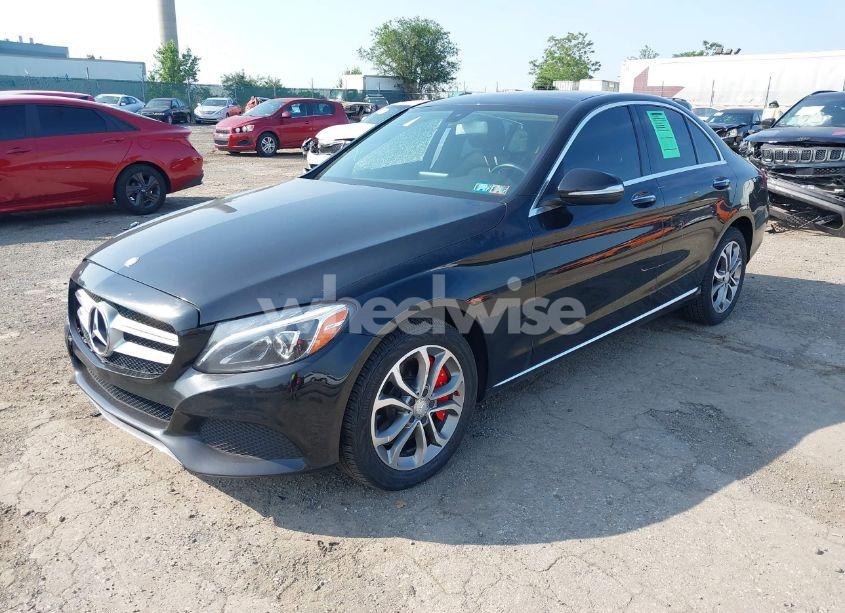 Photo 2 of 2015 Mercedes-benz C 300 4MATIC/LUXURY 4MATIC/SPORT 4MATIC (VIN 55SWF4KB1FU073398)