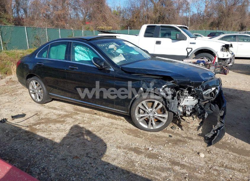 2015 Mercedes-benz C 300 4MATIC/LUXURY 4MATIC/SPORT 4MATIC (VIN 55SWF4KB1FU093876) main photo