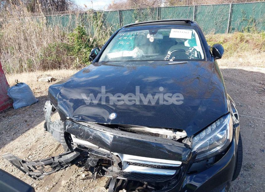 Photo 13 of 2015 Mercedes-benz C 300 4MATIC/LUXURY 4MATIC/SPORT 4MATIC (VIN 55SWF4KB1FU093876)