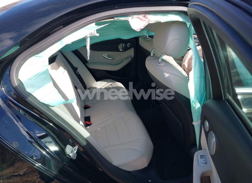 Photo 8 of 2015 Mercedes-benz C 300 4MATIC/LUXURY 4MATIC/SPORT 4MATIC (VIN 55SWF4KB1FU093876)