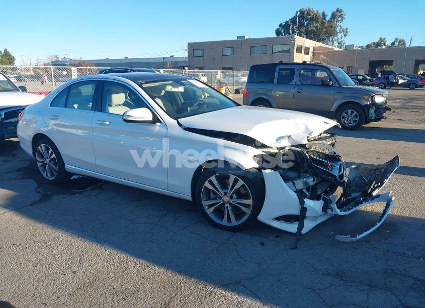 2015 Mercedes-benz C 300 4MATIC/LUXURY 4MATIC/SPORT 4MATIC (VIN 55SWF4KB1FU095577) main photo