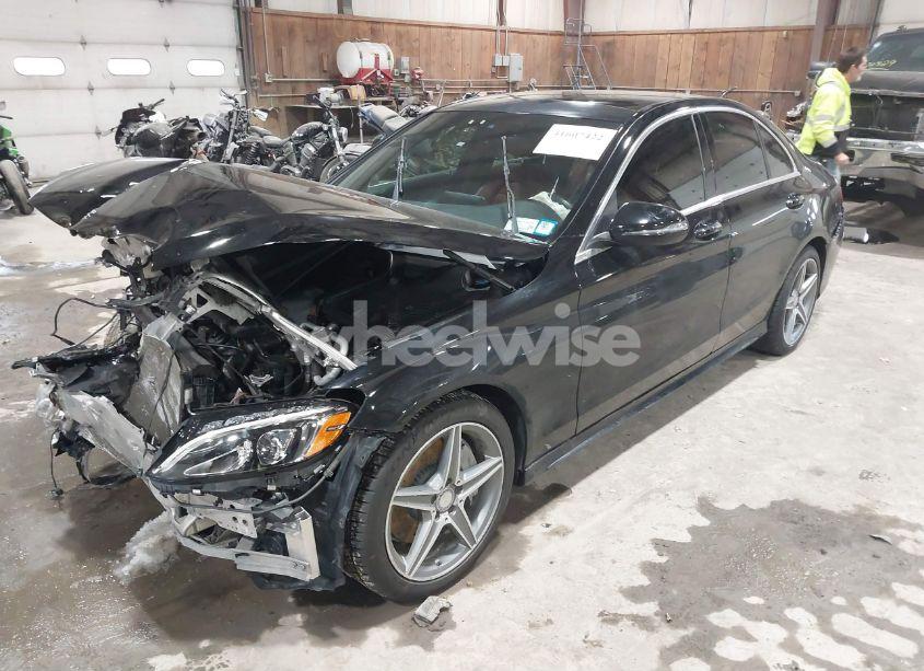 Photo 2 of 2016 Mercedes-benz C 300 4MATIC/LUXURY 4MATIC/SPORT 4MATIC (VIN 55SWF4KB1GU109107)