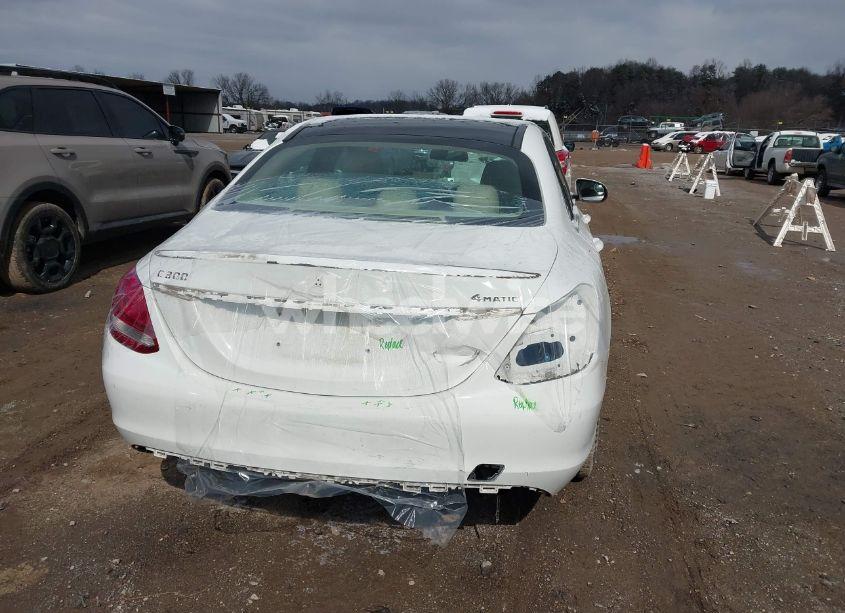 Photo 16 of 2016 Mercedes-benz C 300 4MATIC/LUXURY 4MATIC/SPORT 4MATIC (VIN 55SWF4KB1GU109706)