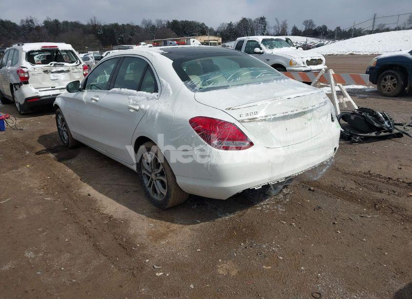 Photo 3 of 2016 Mercedes-benz C 300 4MATIC/LUXURY 4MATIC/SPORT 4MATIC (VIN 55SWF4KB1GU109706)