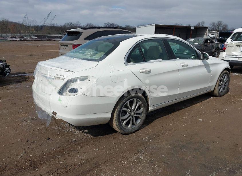 Photo 4 of 2016 Mercedes-benz C 300 4MATIC/LUXURY 4MATIC/SPORT 4MATIC (VIN 55SWF4KB1GU109706)