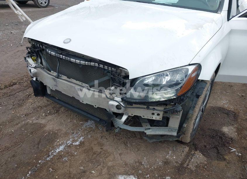 Photo 6 of 2016 Mercedes-benz C 300 4MATIC/LUXURY 4MATIC/SPORT 4MATIC (VIN 55SWF4KB1GU109706)