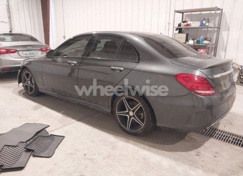 Photo 3 of 2016 Mercedes-benz C 300 4MATIC/LUXURY 4MATIC/SPORT 4MATIC (VIN 55SWF4KB1GU136341)