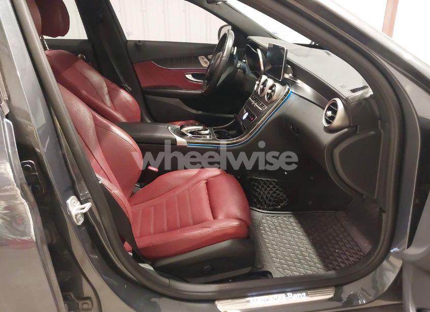 Photo 5 of 2016 Mercedes-benz C 300 4MATIC/LUXURY 4MATIC/SPORT 4MATIC (VIN 55SWF4KB1GU136341)