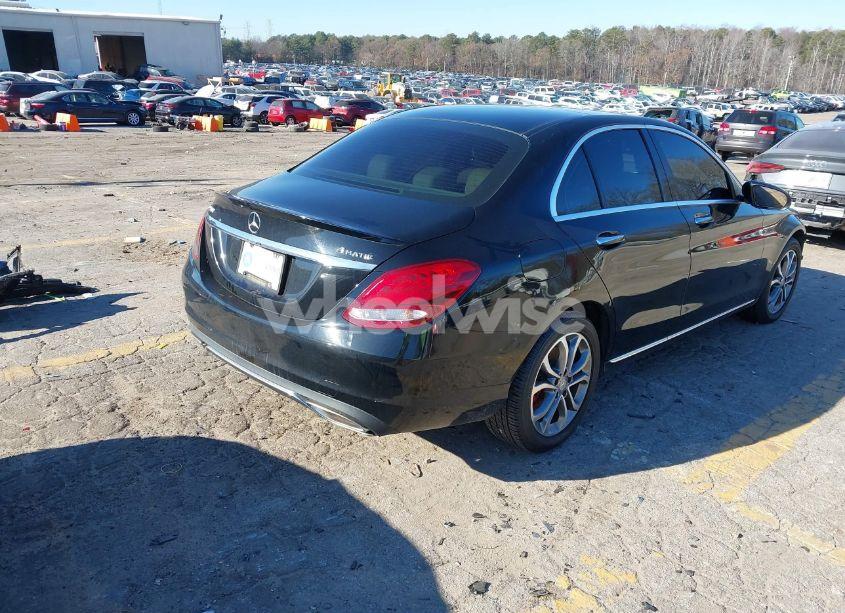 Photo 4 of 2016 Mercedes-benz C 300 4MATIC/LUXURY 4MATIC/SPORT 4MATIC (VIN 55SWF4KB1GU150885)