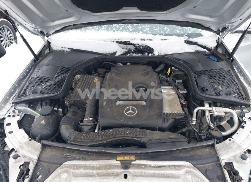 Photo 10 of 2016 Mercedes-benz C 300 4MATIC/LUXURY 4MATIC/SPORT 4MATIC (VIN 55SWF4KB1GU175432)