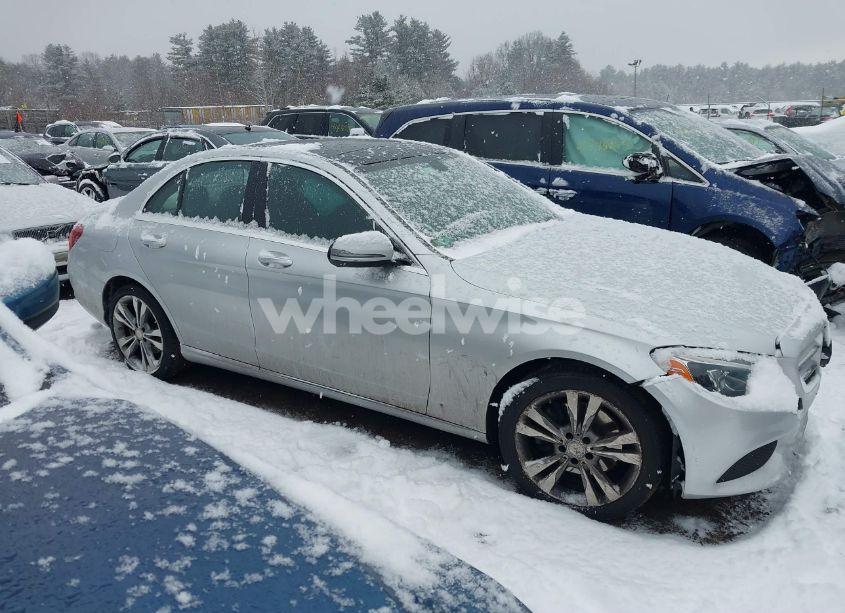 Photo 12 of 2016 Mercedes-benz C 300 4MATIC/LUXURY 4MATIC/SPORT 4MATIC (VIN 55SWF4KB1GU175432)