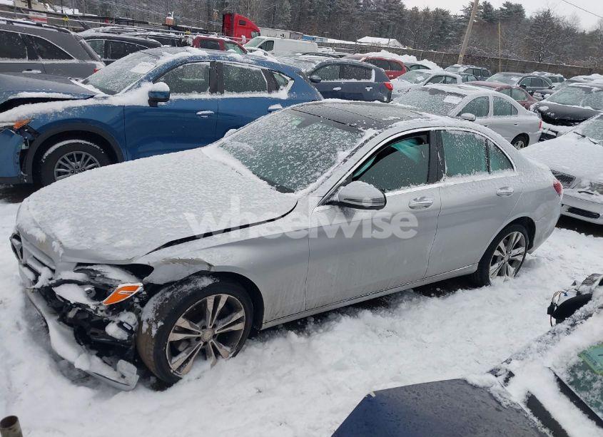 Photo 13 of 2016 Mercedes-benz C 300 4MATIC/LUXURY 4MATIC/SPORT 4MATIC (VIN 55SWF4KB1GU175432)