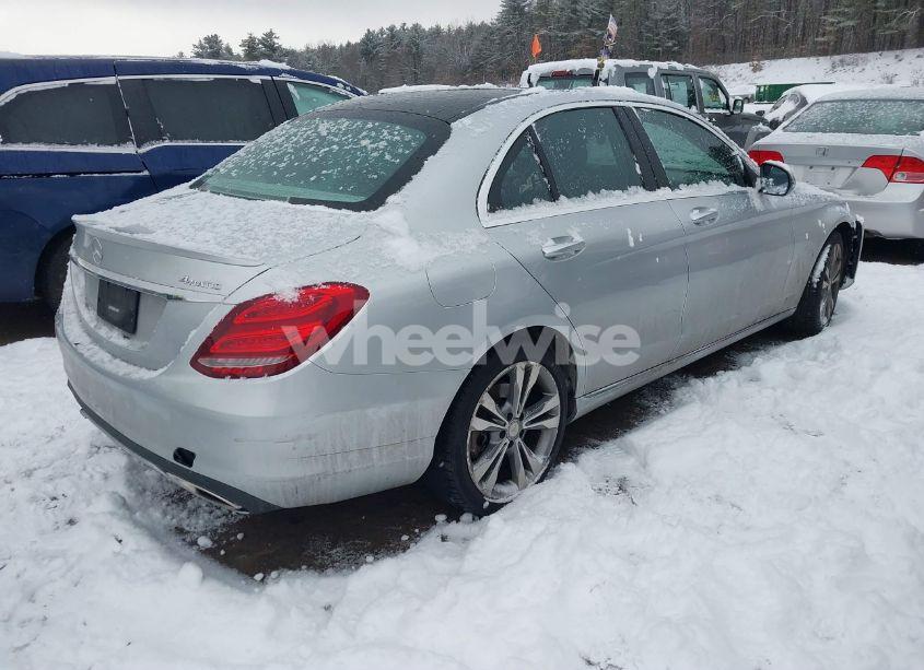 Photo 4 of 2016 Mercedes-benz C 300 4MATIC/LUXURY 4MATIC/SPORT 4MATIC (VIN 55SWF4KB1GU175432)