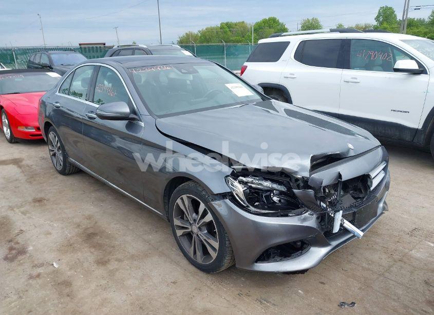 2017 Mercedes-benz C 300 4MATIC/LUXURY 4MATIC/SPORT 4MATIC (VIN 55SWF4KB1HU187792) main photo