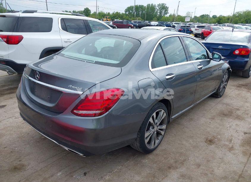 Photo 4 of 2017 Mercedes-benz C 300 4MATIC/LUXURY 4MATIC/SPORT 4MATIC (VIN 55SWF4KB1HU187792)