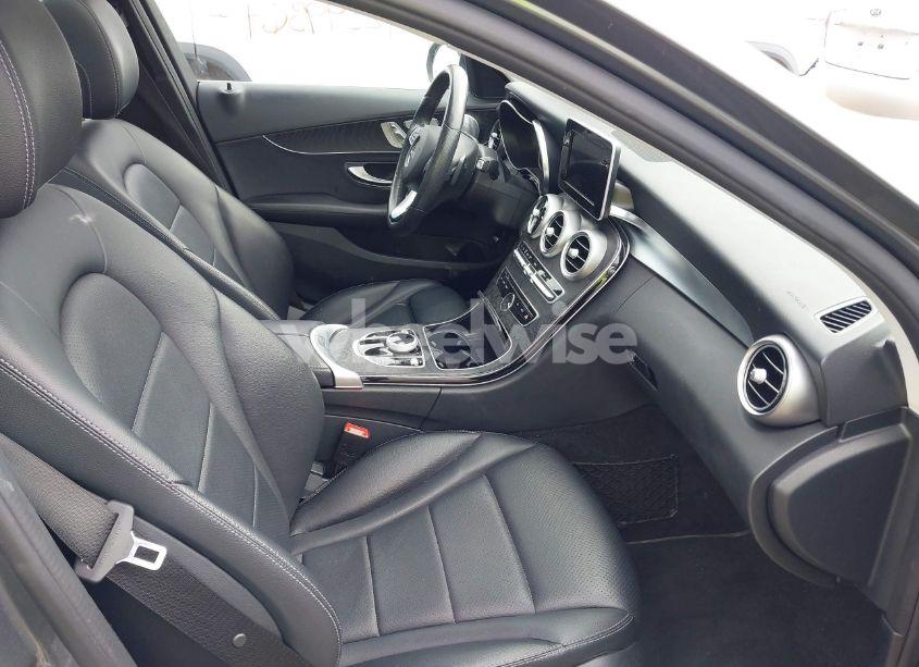 Photo 5 of 2017 Mercedes-benz C 300 4MATIC/LUXURY 4MATIC/SPORT 4MATIC (VIN 55SWF4KB1HU187792)