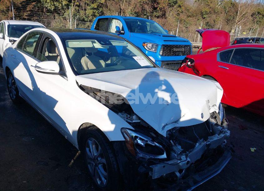 2017 Mercedes-benz C 300 4MATIC/LUXURY 4MATIC/SPORT 4MATIC (VIN 55SWF4KB1HU210519) main photo