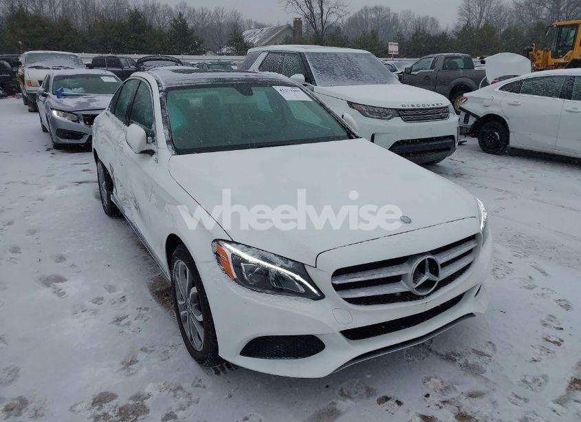 2017 Mercedes-benz C 300 4MATIC/LUXURY 4MATIC/SPORT 4MATIC (VIN 55SWF4KB1HU219981) main photo