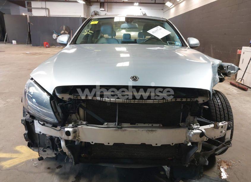 Photo 12 of 2018 Mercedes-benz C 300 4MATIC (VIN 55SWF4KB1JU249956)