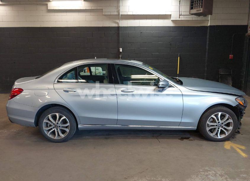 Photo 13 of 2018 Mercedes-benz C 300 4MATIC (VIN 55SWF4KB1JU249956)